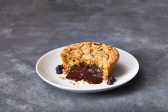 4oz_Warmable_Cake_Cup_Molten_Chip_Cookie_0137