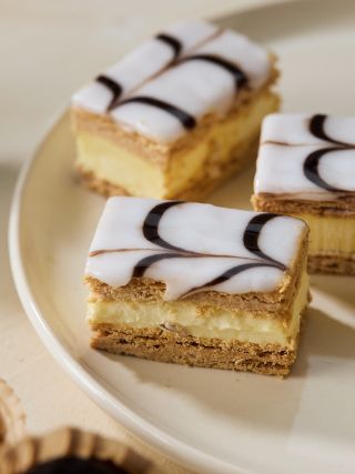 240820-Mademoiselle-Desserts-small-004