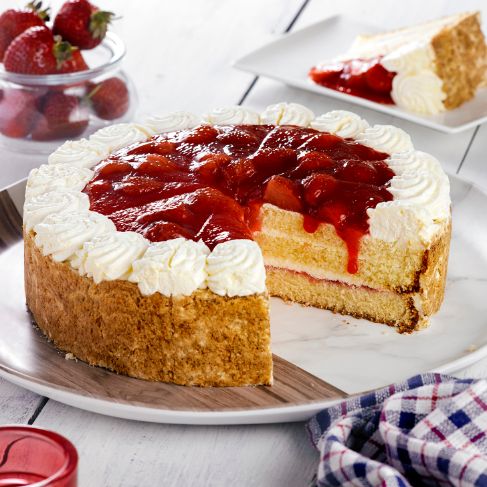 Three-Layer-Strawberry-Gateau-F11051-ED