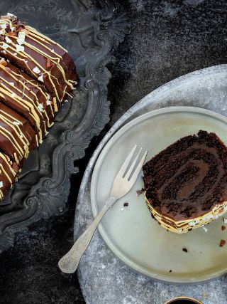 Chocolate-Orange-Roulade-ED-F47810