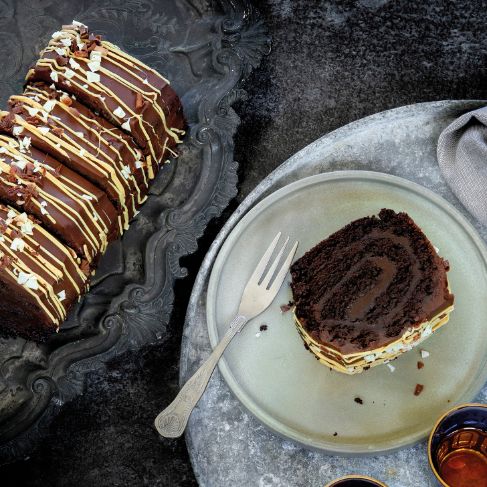 Chocolate-Orange-Roulade-ED-F47810