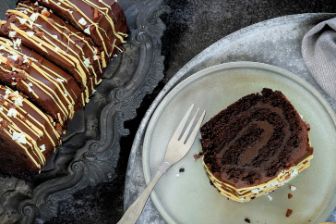 Chocolate-Orange-Roulade-ED-F47810