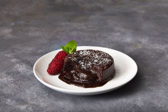 4oz_Warmable_Cake_Cup_Chocolate_Lava_0123