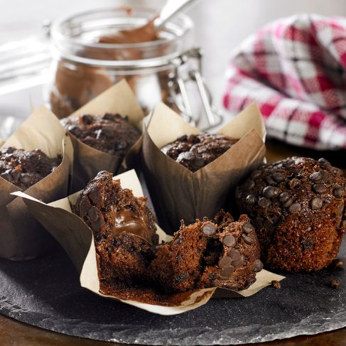 Chocolate-Hazelnut-Filled-Mini-Muffins-RBB04224-ED