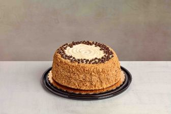 7_-Cannoli-Cake_no-dome_web